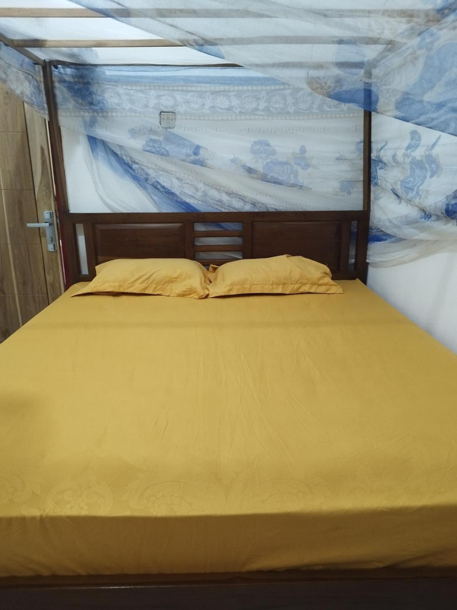 Agus Family Homestay ลาบวนบาโจ ภายนอก รูปภาพ